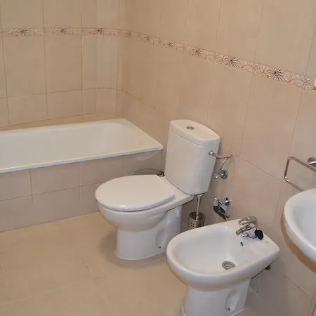 Apartamento Abrigos 1 *