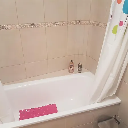 Apartamento Abrigos 1 *